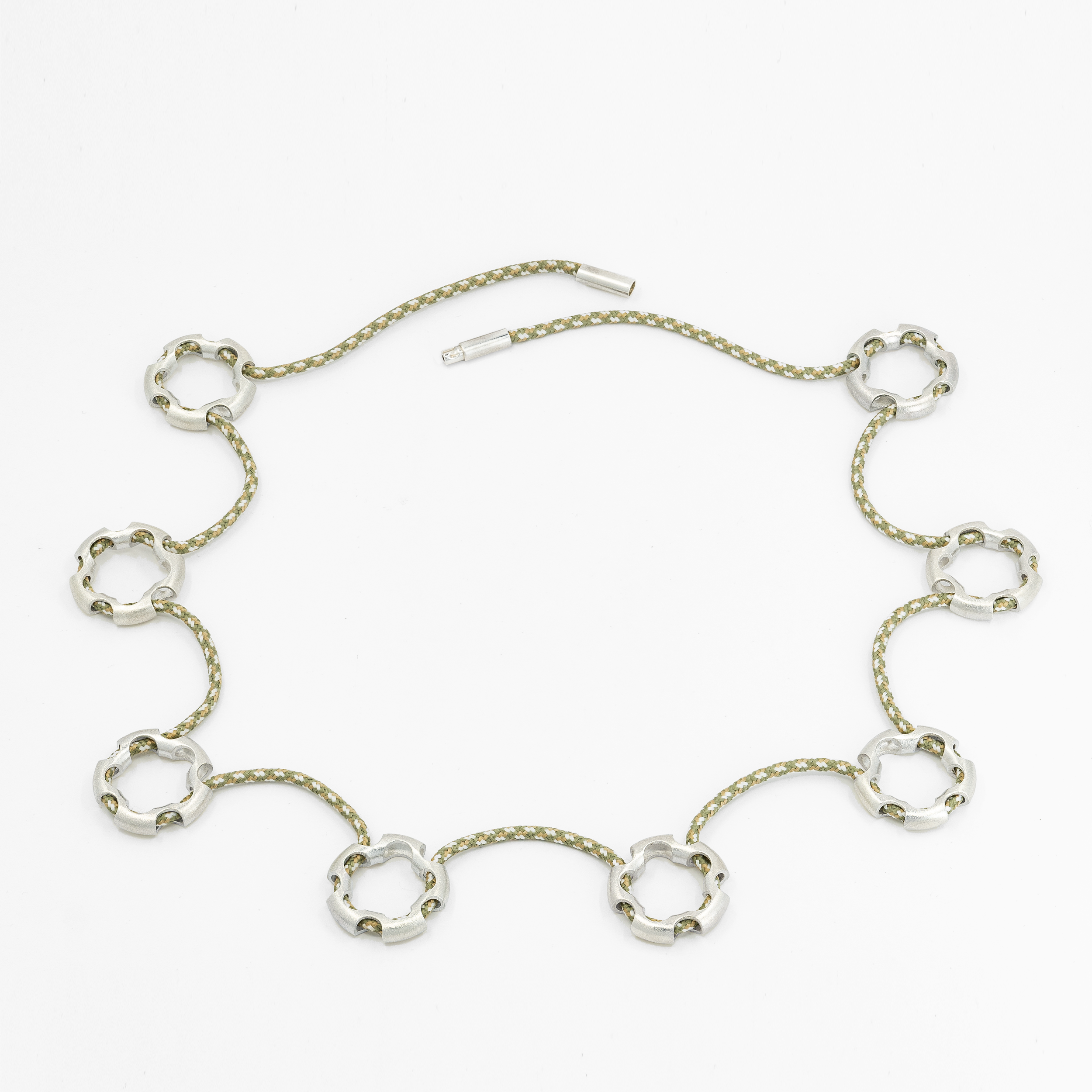 FLOWER - NECKLACE BY WENDY ANDREU