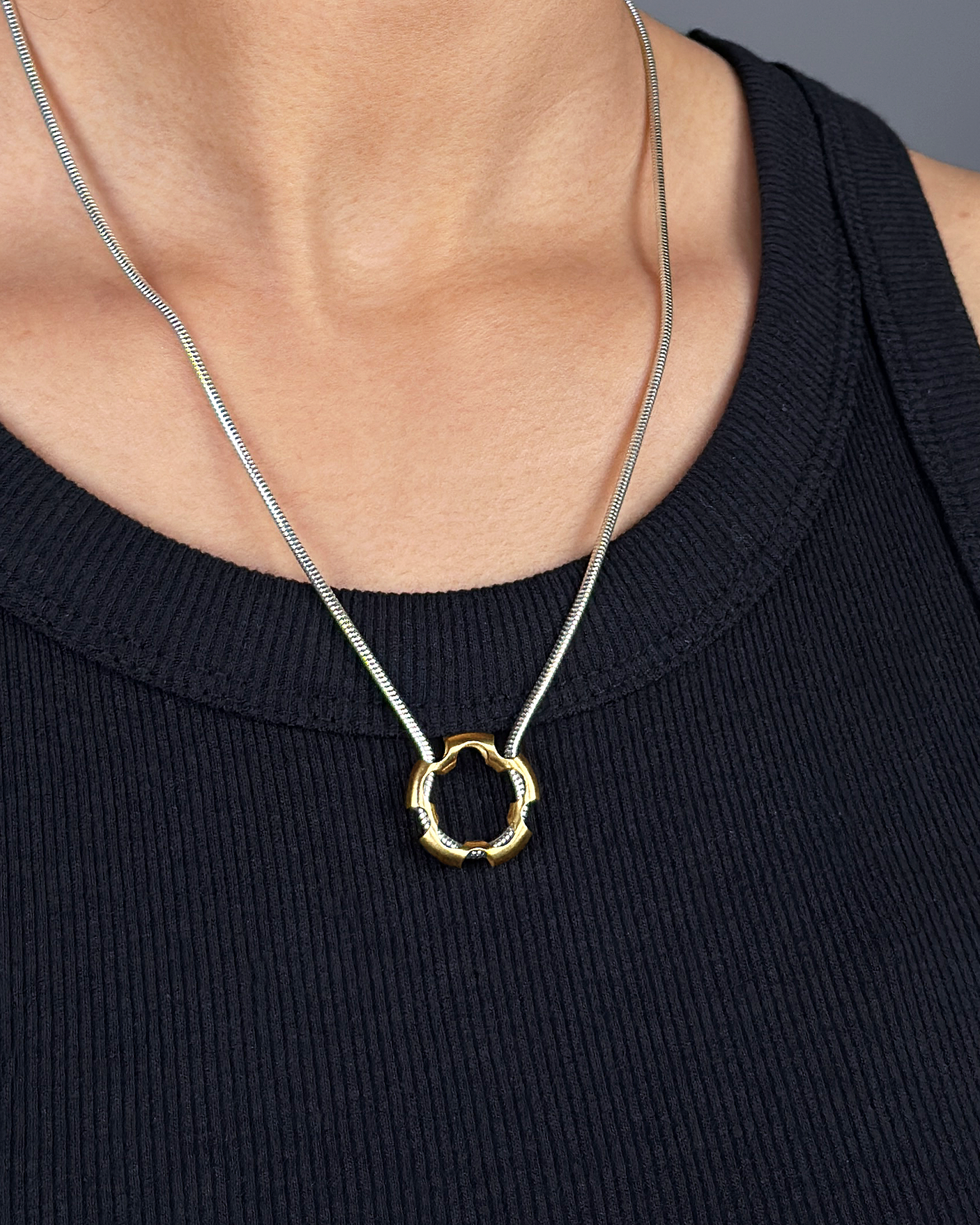 FLOWER - PENDANT NECKLACE BY WENDY ANDREU