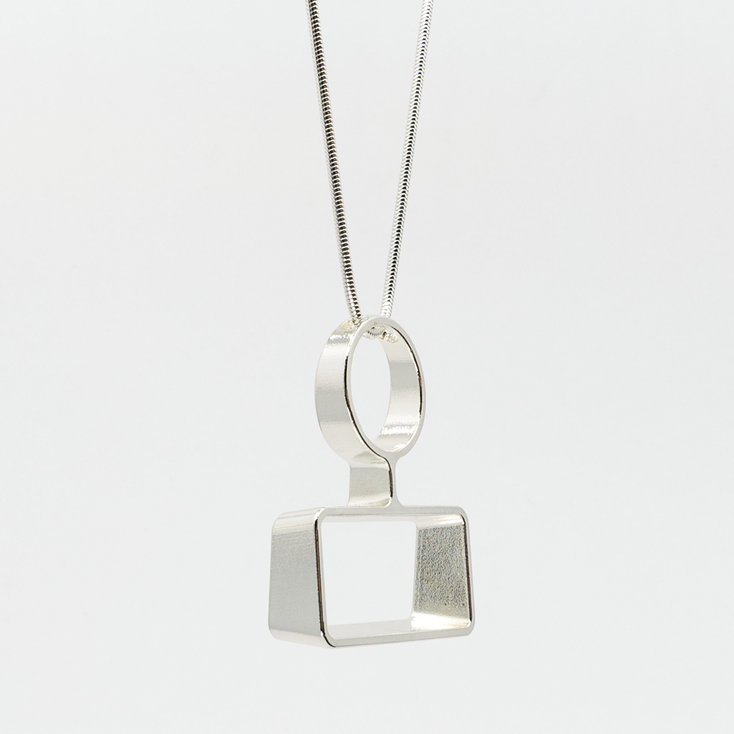 VIEWFINDER - PENDANT RING BY STUDIOMAMA