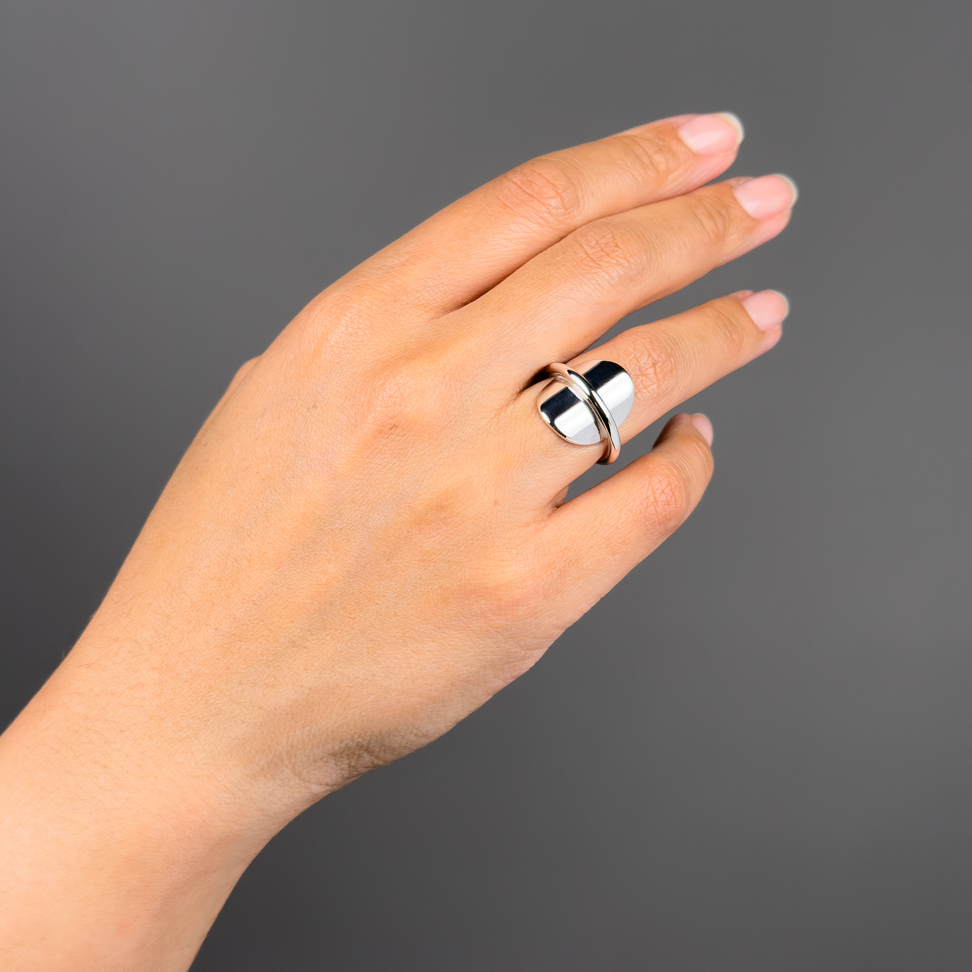 DISK - RING BY SEBASTIAN BERGNE