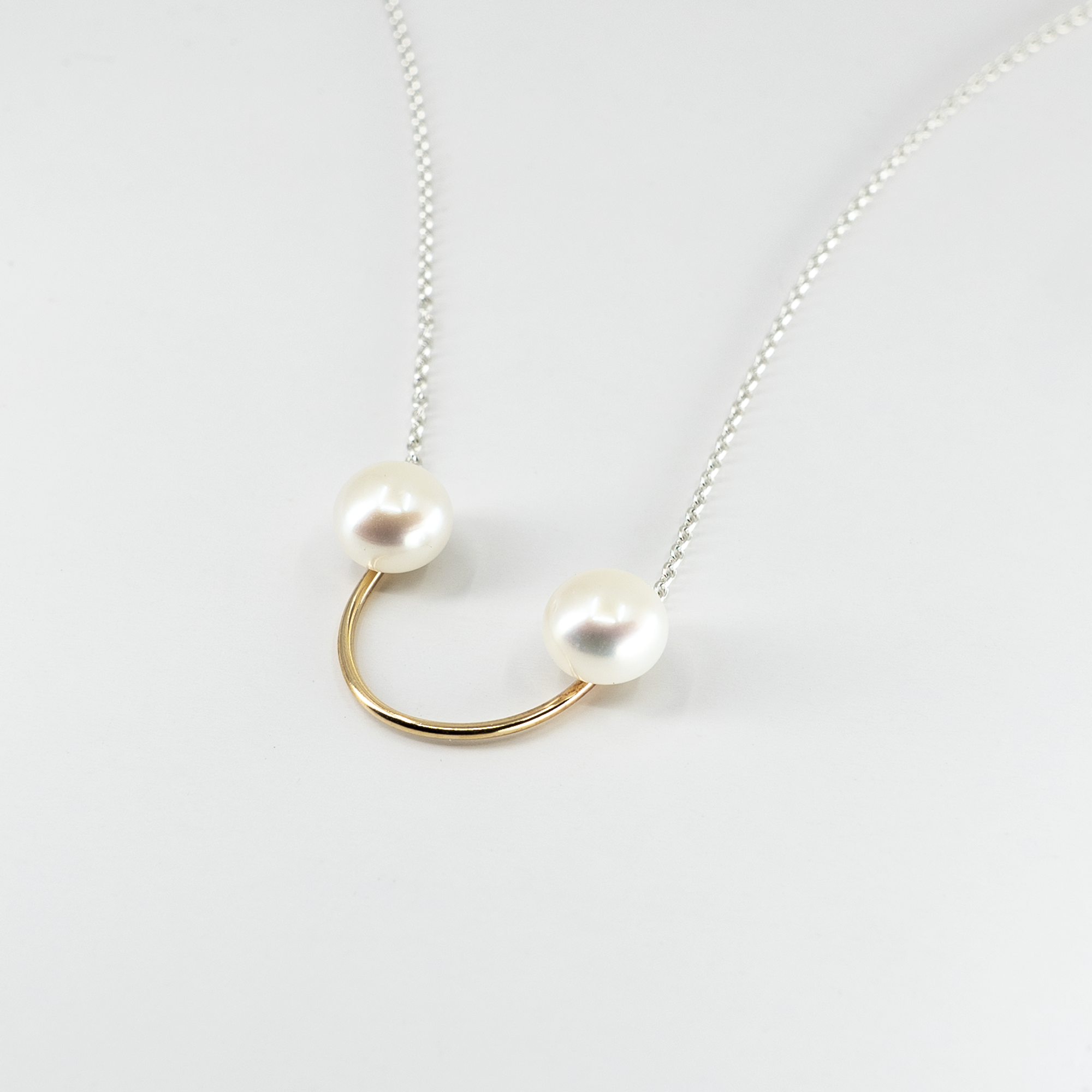 GOLDEN SMILE - PENDANT NECKLACE BY STUDIO 0.25