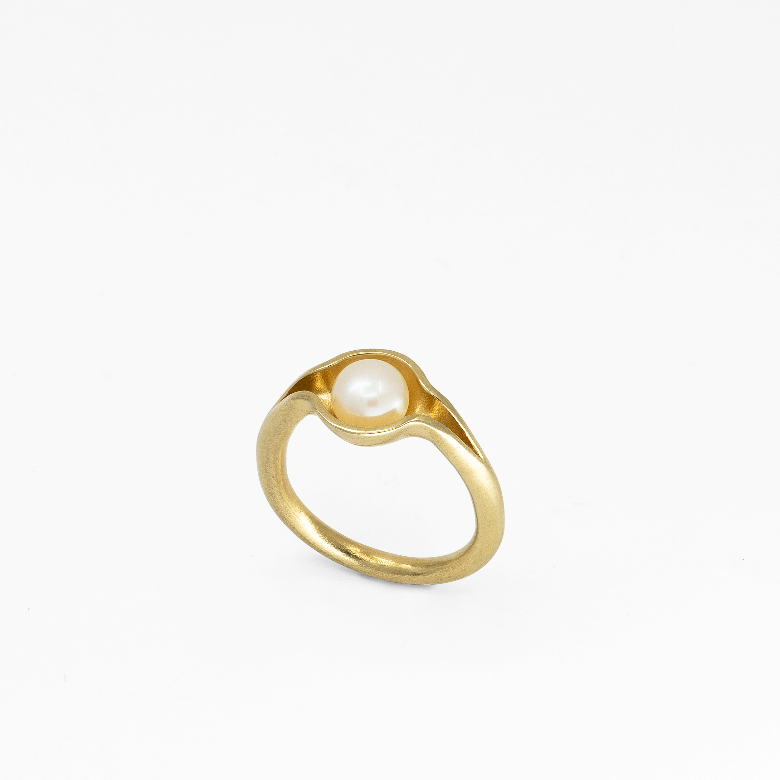 PERLA RING BY THEODORA ALFREDSDOTTIR