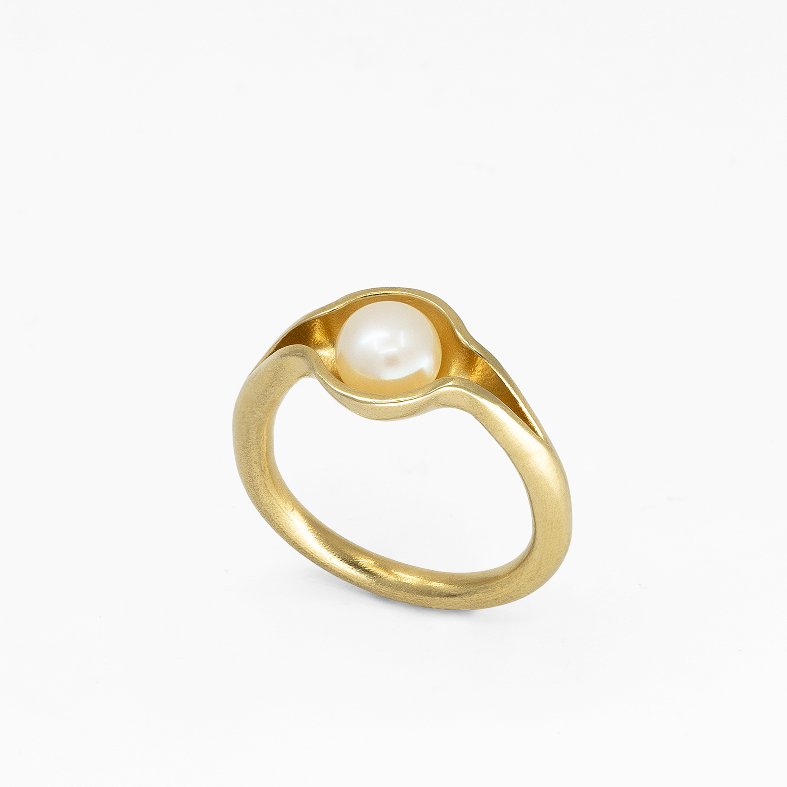 PERLA - RING BY THEODORA ALFREDSDOTTIR